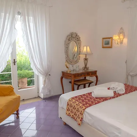 La Capperina * カプリ